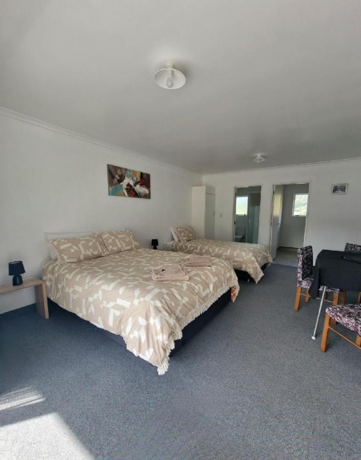 Lottin Point Motel Cape Runaway Eksteriør billede