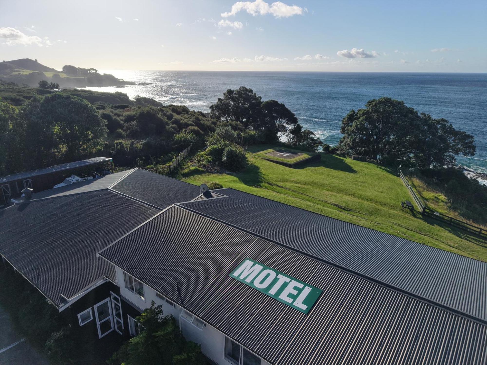 Lottin Point Motel Cape Runaway Eksteriør billede