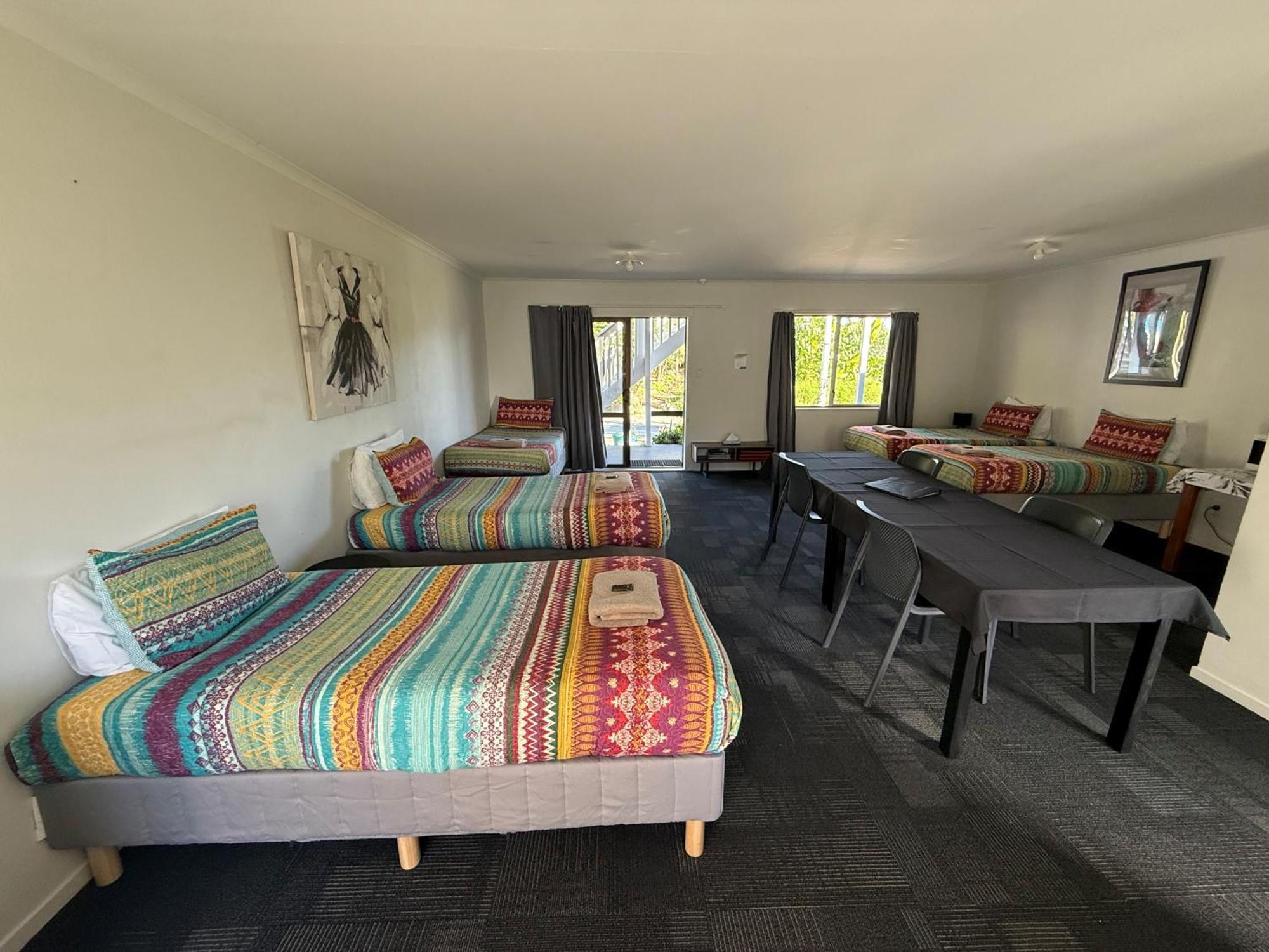 Lottin Point Motel Cape Runaway Eksteriør billede
